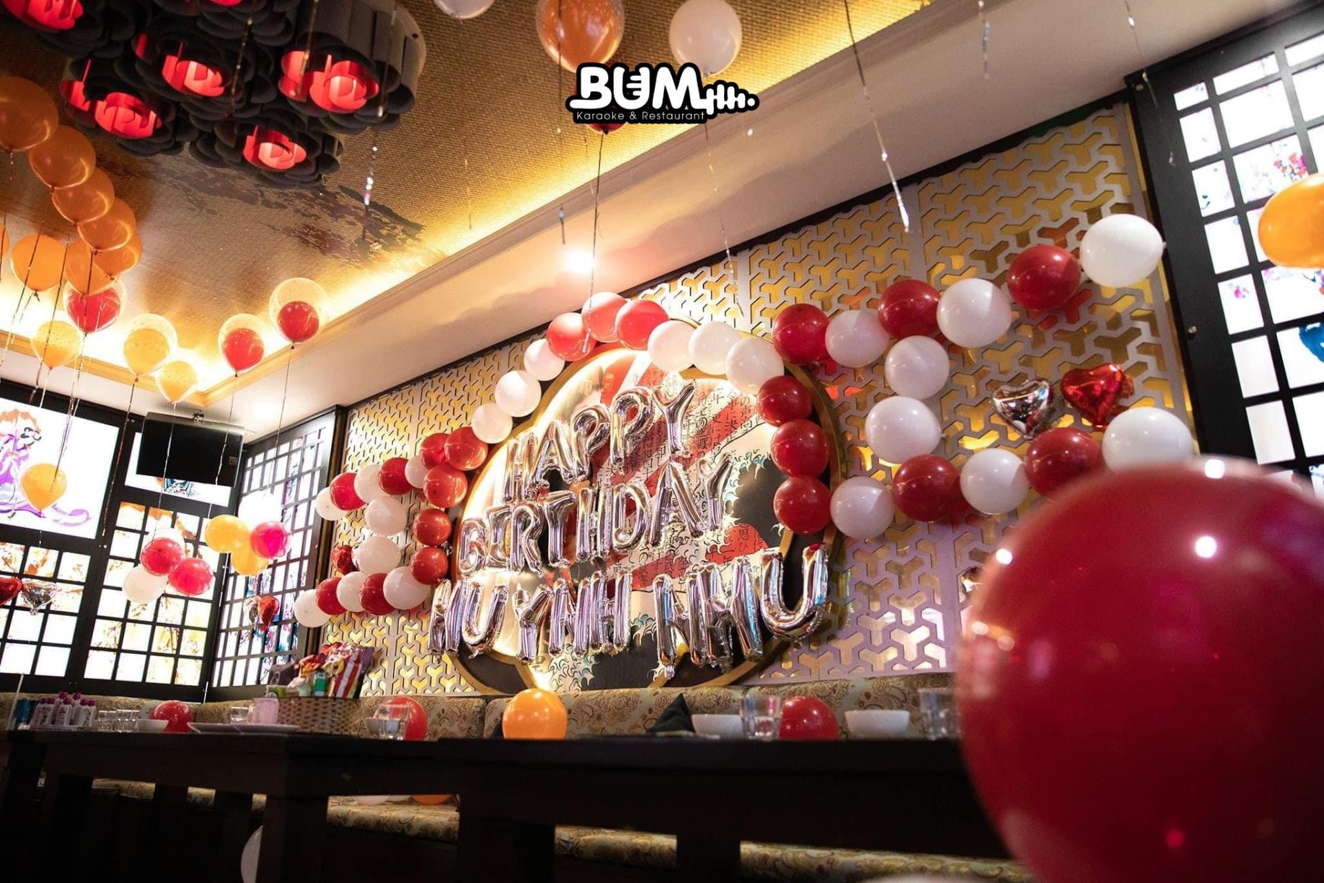 Trang trí sinh nhật tại phòng karaoke